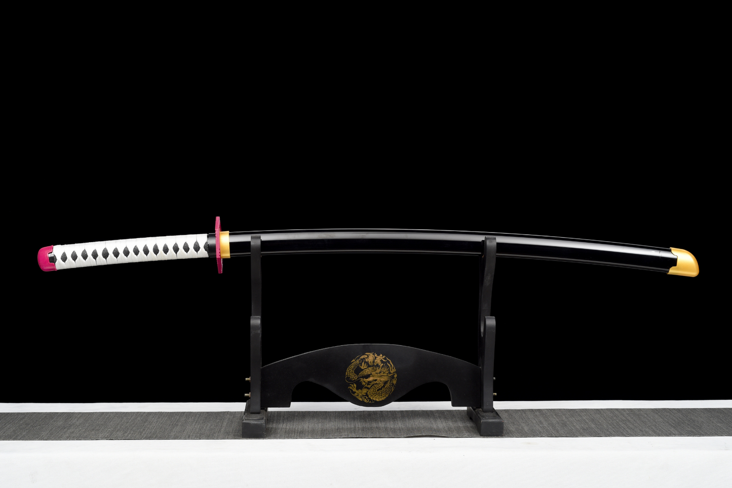 Giyu Tomioka Katana Black & White