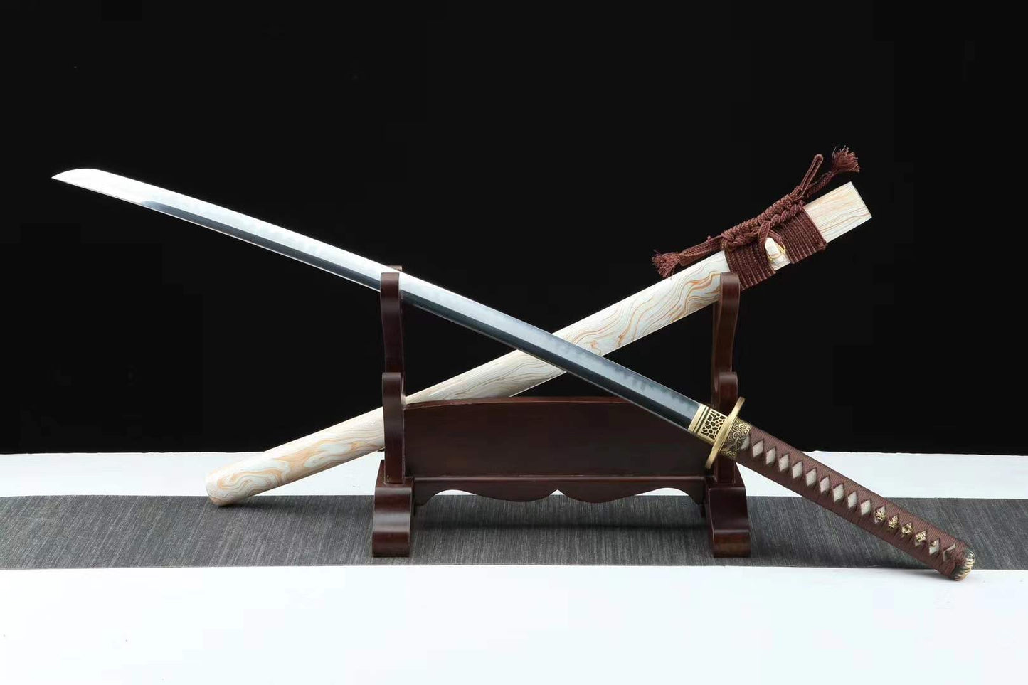 Shirotatsu Katana